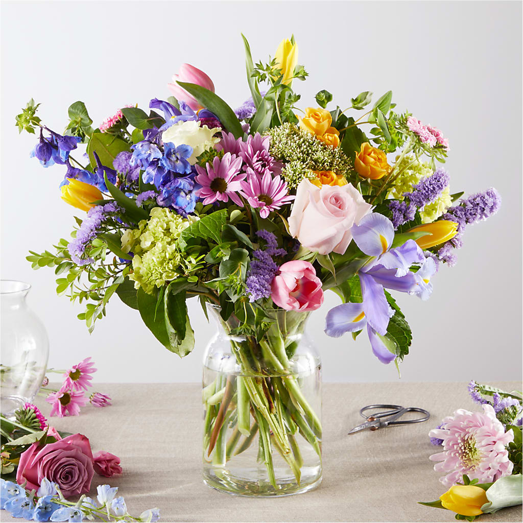 Pastel Tradition - A Florist Original – Realm Of Blooms, Carnegie PA