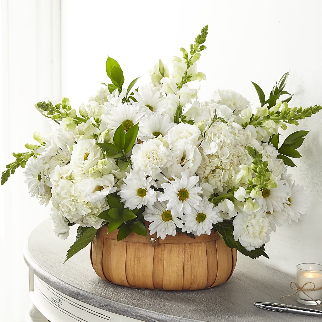 Pure Ivory Basket – Realm Of Blooms, Carnegie PA