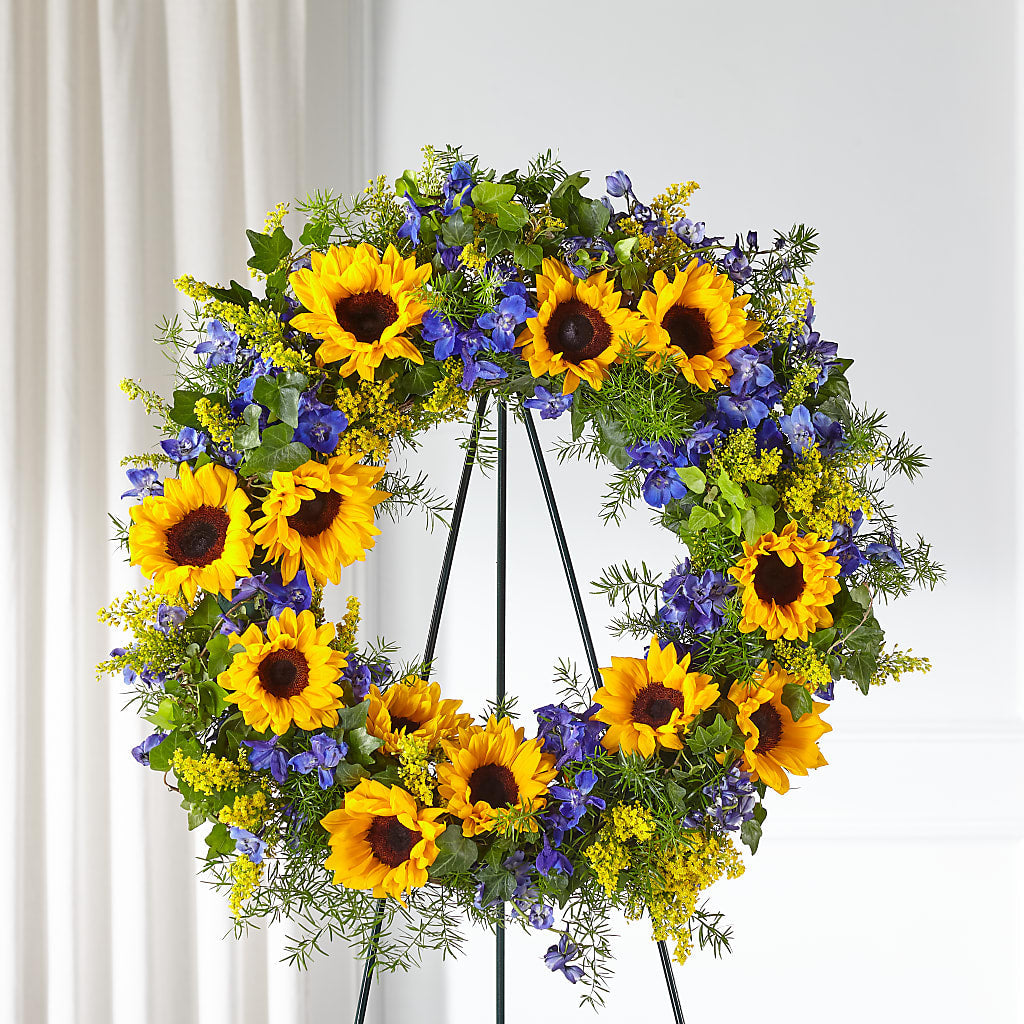 Bright Rays Wreath – Realm Of Blooms, Carnegie PA