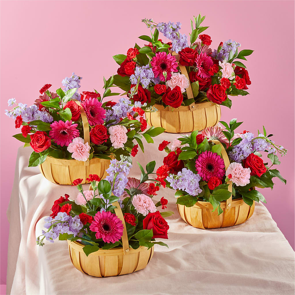 Pink Picnic Basket – Realm Of Blooms, Carnegie PA