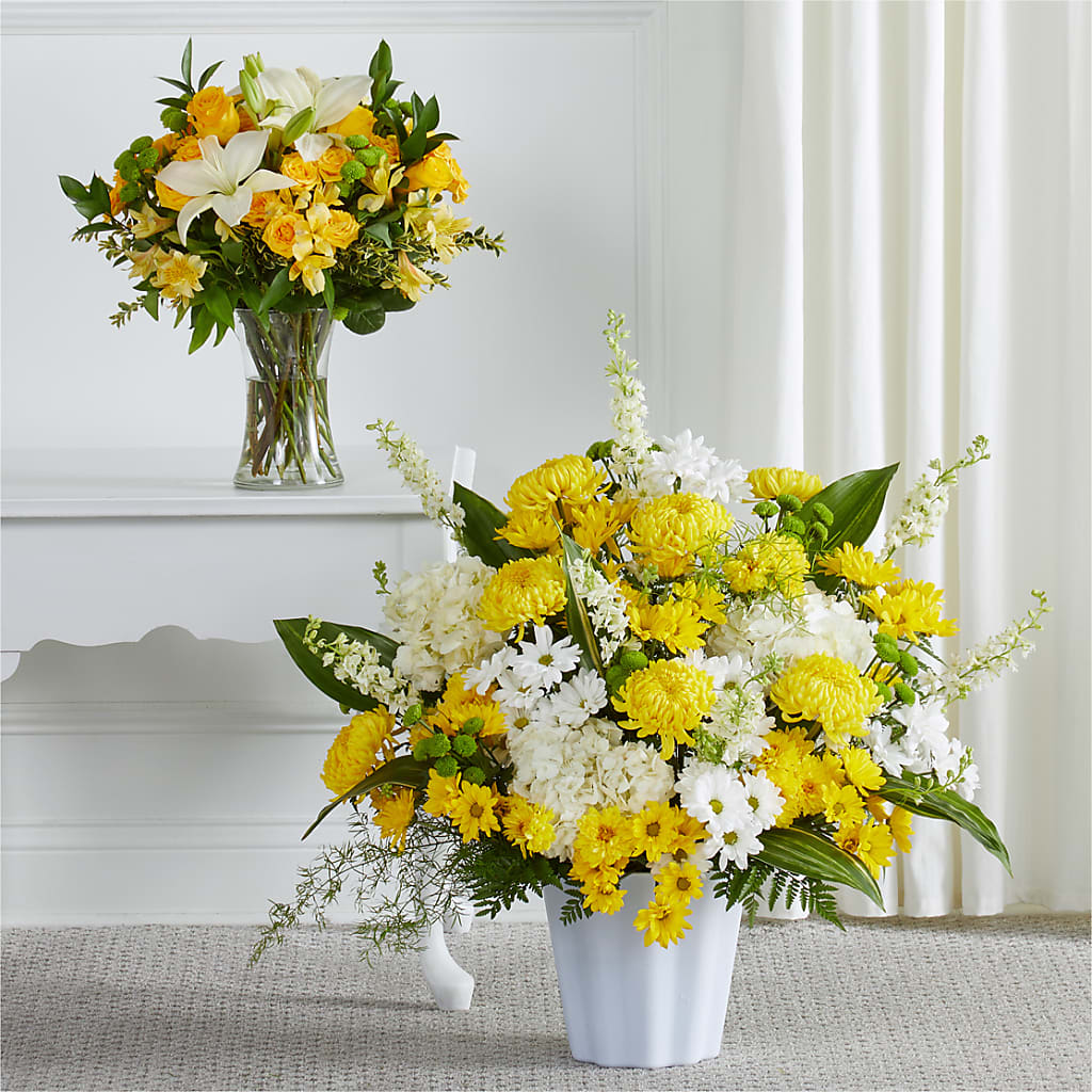 Warm Remembrance Bundles – Realm Of Blooms, Carnegie PA