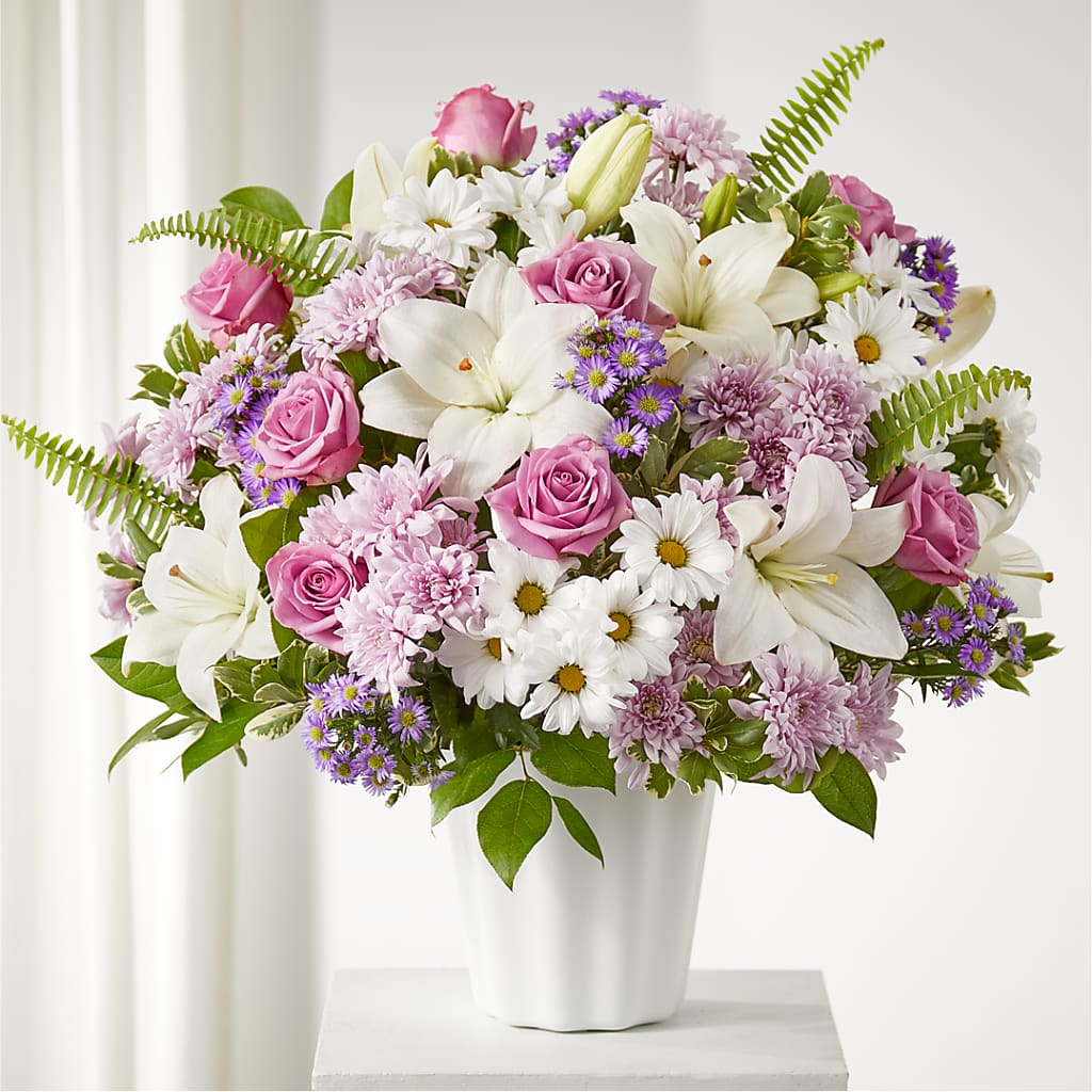 Warmest Thoughts Tabletop Basket – Realm Of Blooms, Carnegie PA
