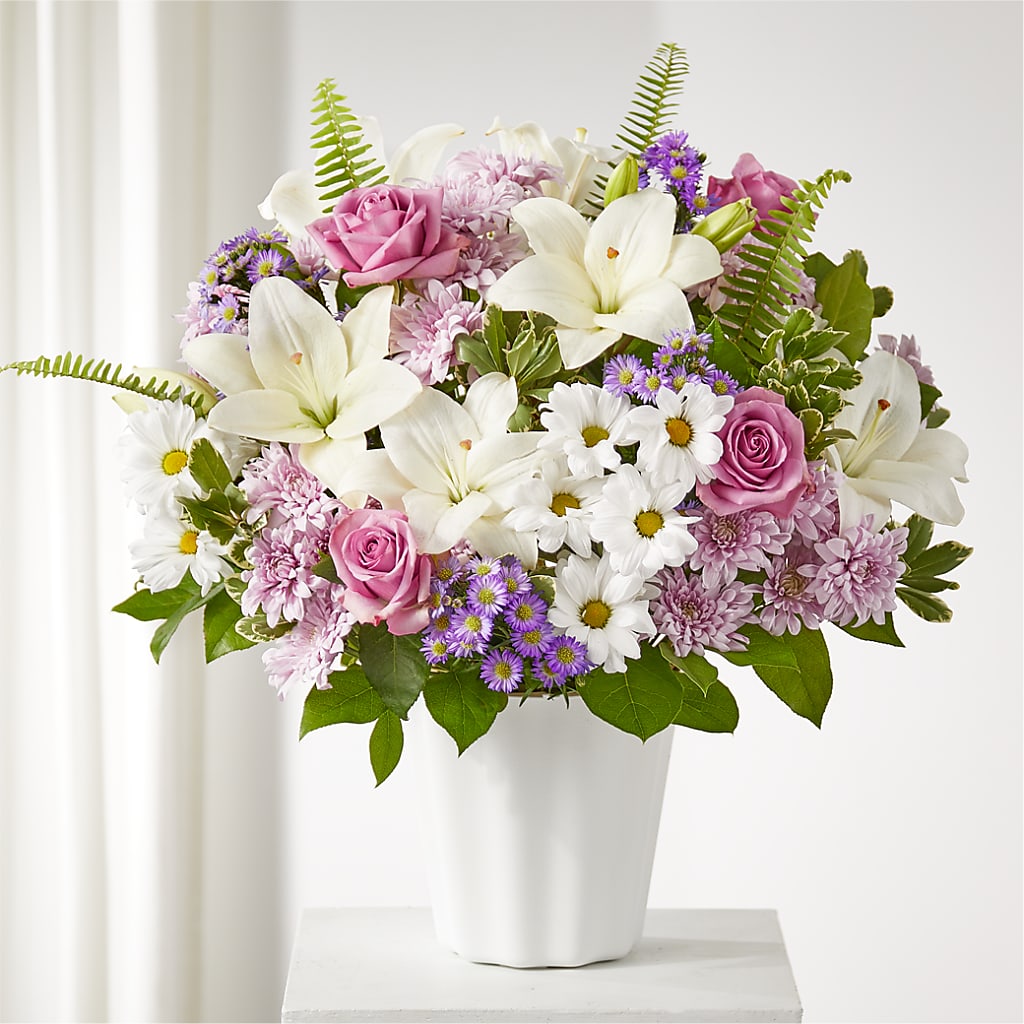 Warmest Thoughts Tabletop Basket – Realm Of Blooms, Carnegie PA