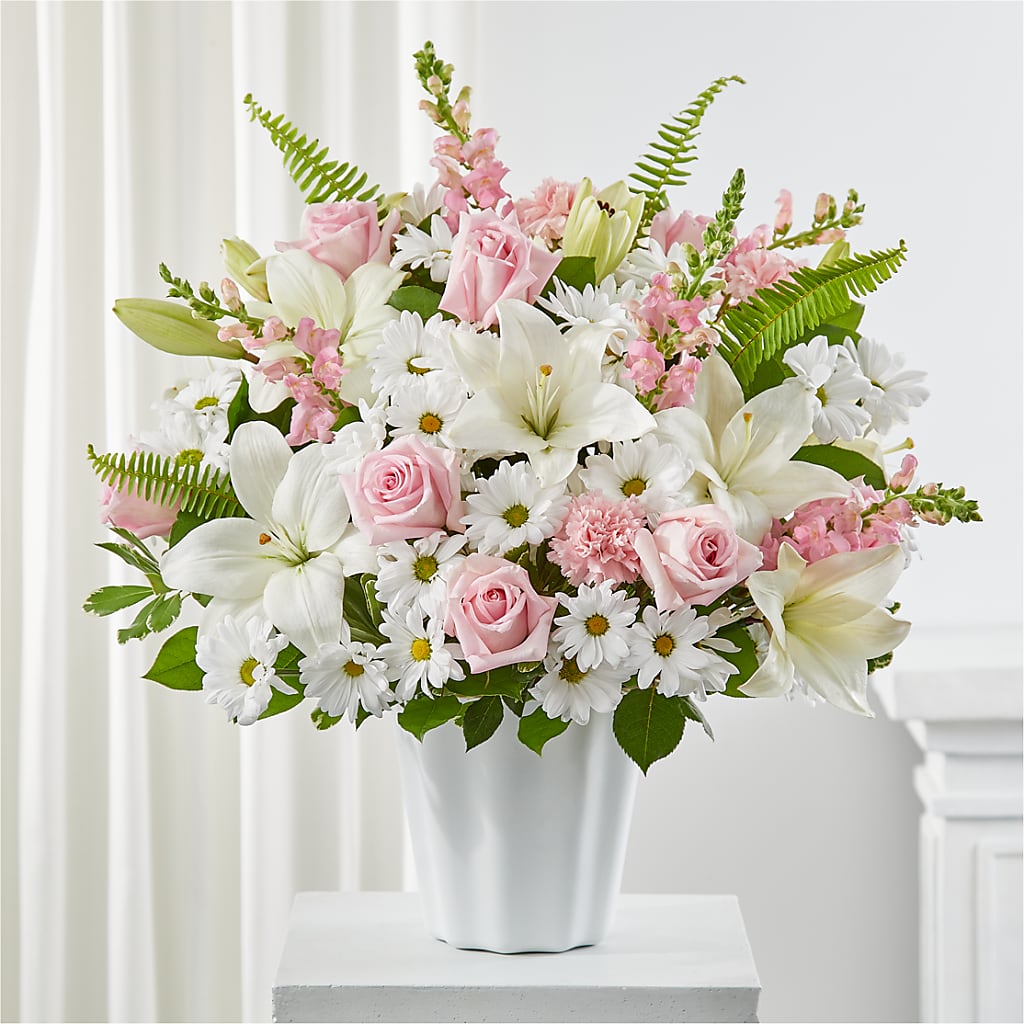 Soft Touch Tabletop Basket – Realm Of Blooms, Carnegie PA