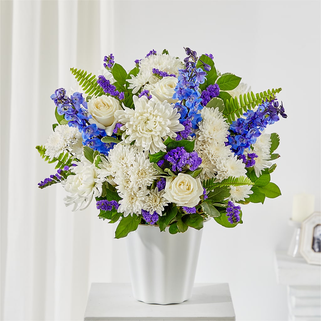 Hold Dear Tabletop Basket – Realm Of Blooms, Carnegie PA