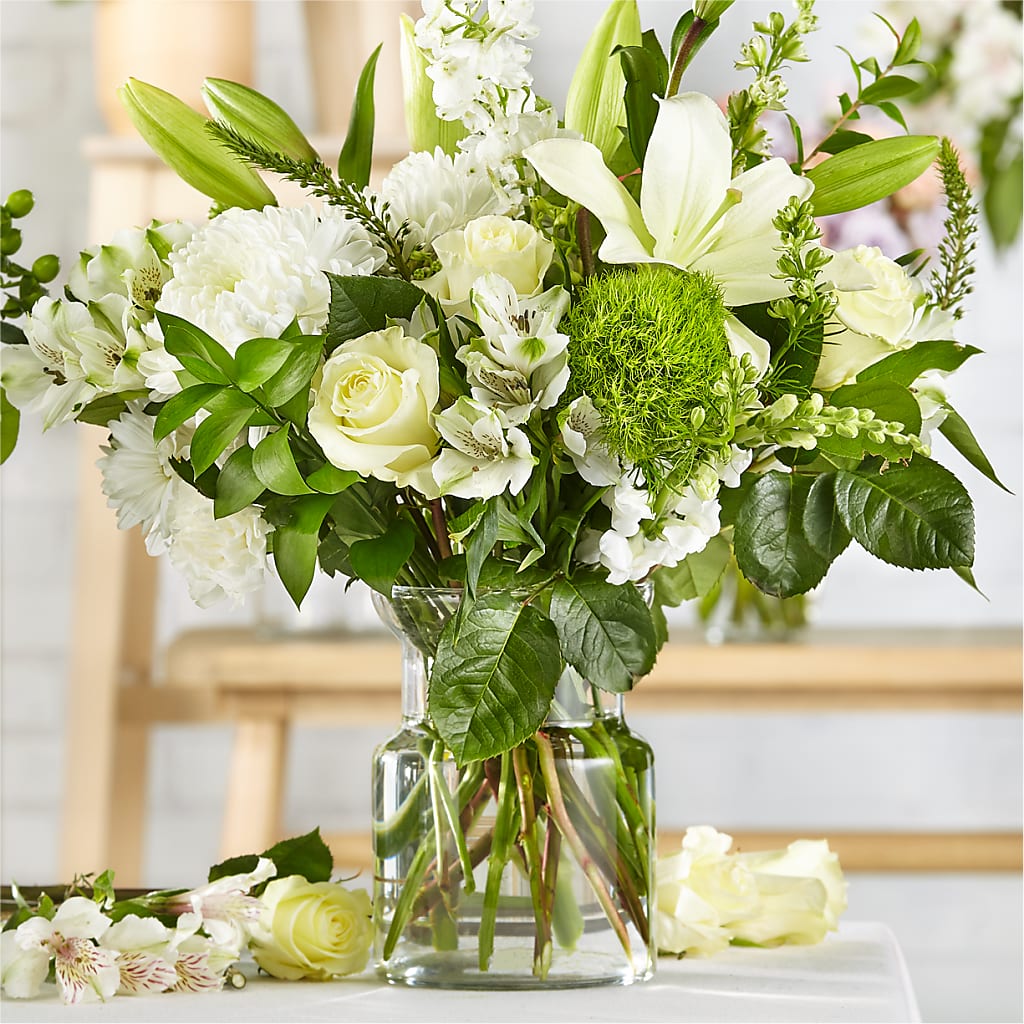 Classic Ivory – A Florist Original – Realm Of Blooms, Carnegie PA