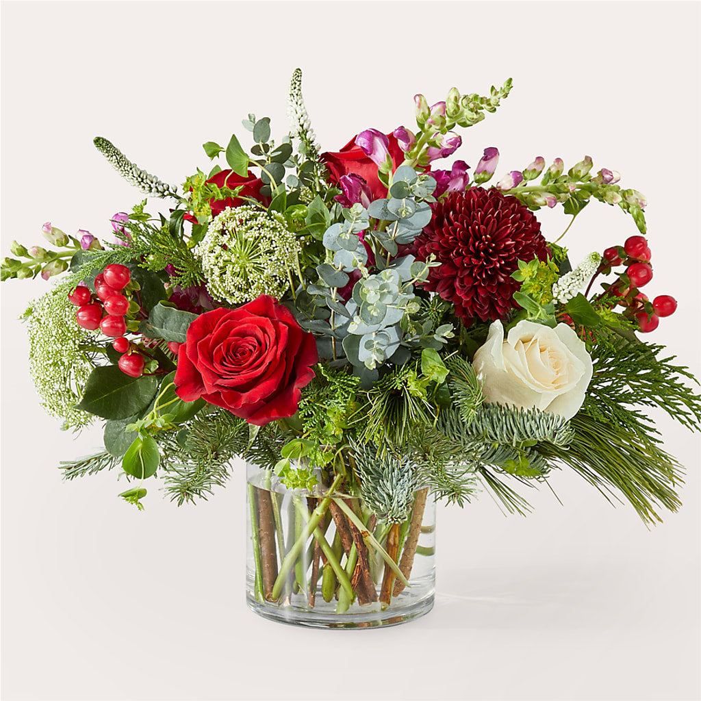 Cranberry Fizz Bouquet – Realm Of Blooms, Carnegie PA