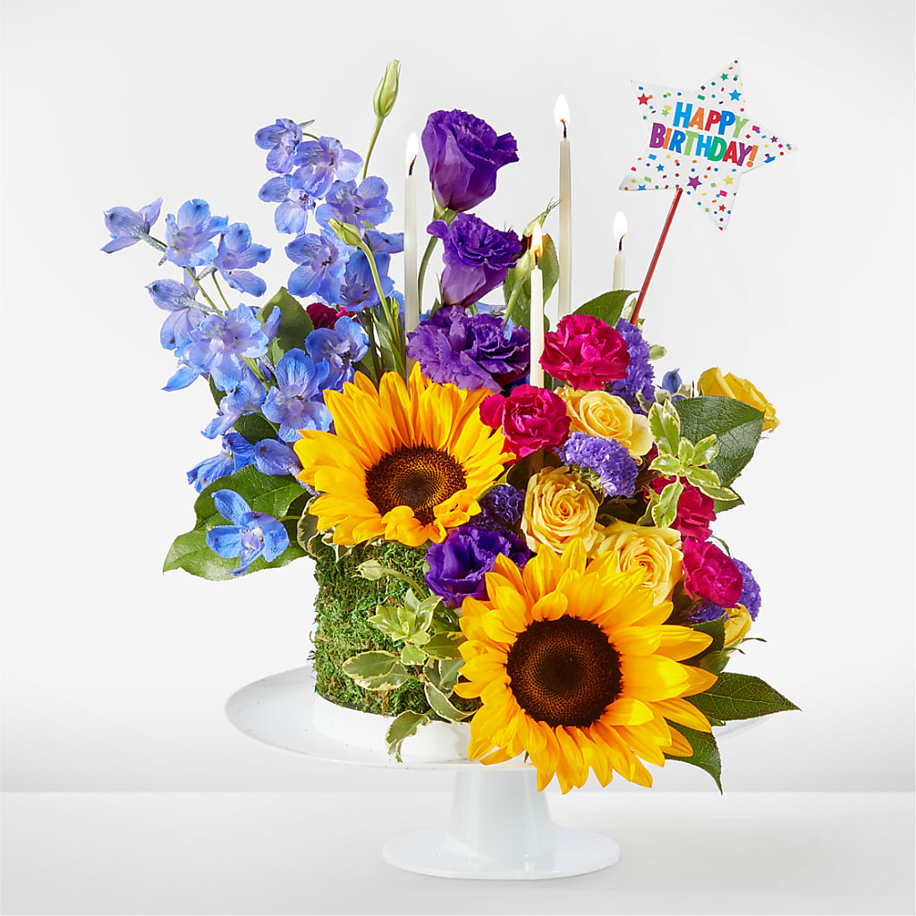 Star of the Day Floral Cake – Realm Of Blooms, Carnegie PA