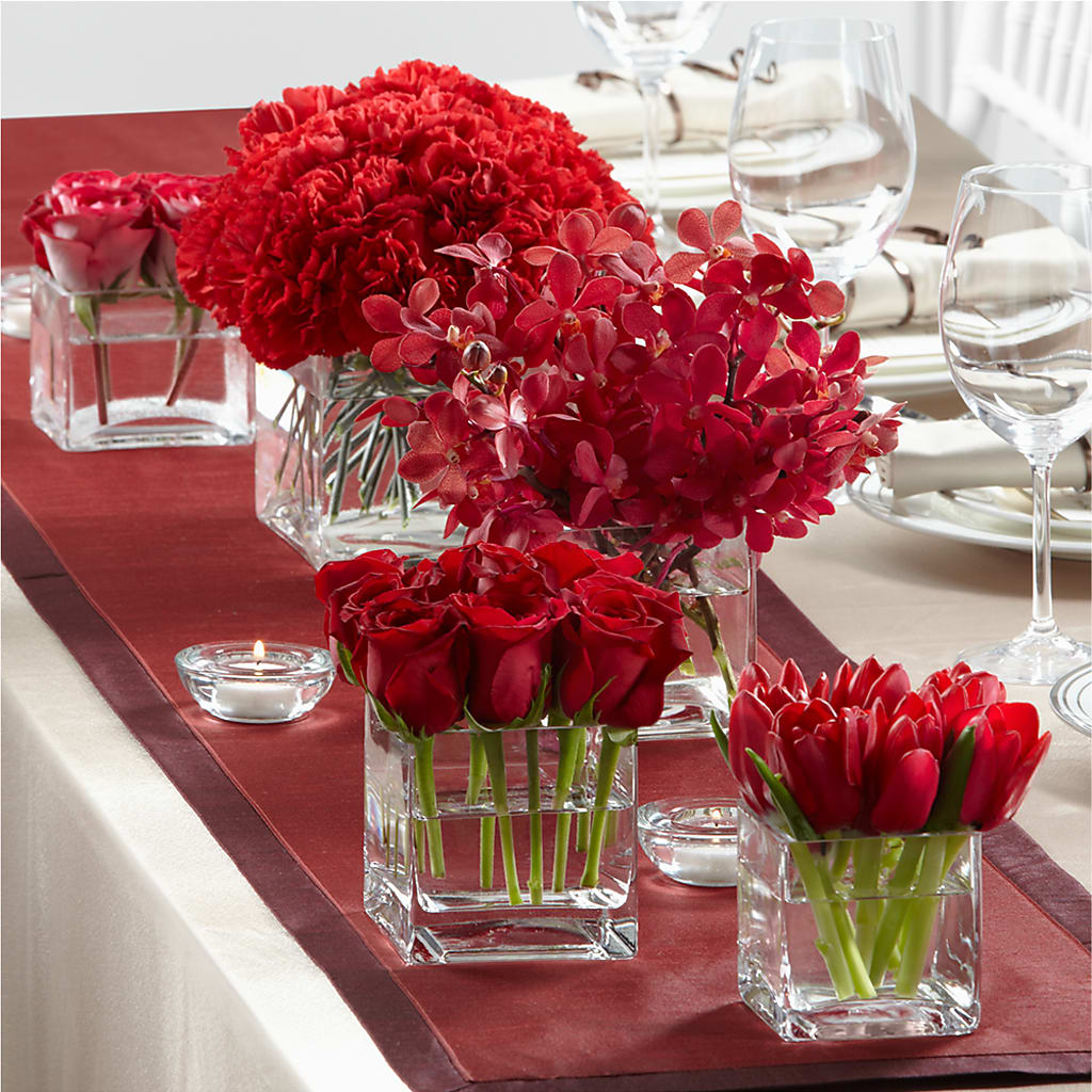 Modern Grace Centerpiece – Realm Of Blooms, Carnegie PA