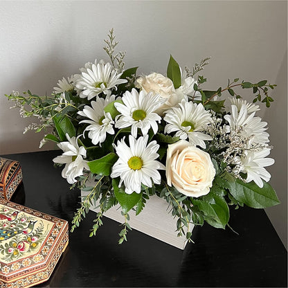 Fresh Linen Box Bouquet –  Realm Of Blooms, Carnegie PA