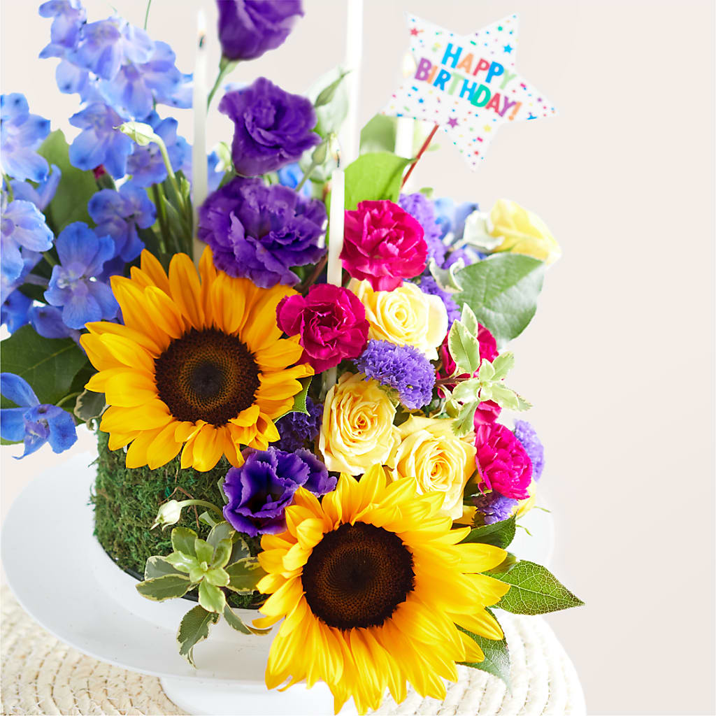 Star of the Day Floral Cake –  Realm Of Blooms, Carnegie PA
